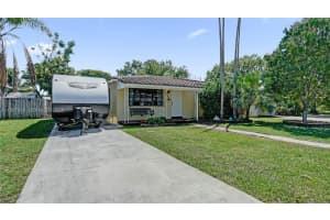 1007 N 31st Rd Hollywood, FL 33021 - MLS#A11987909