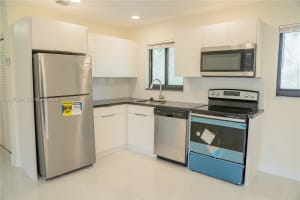 615 Ne 26th St 2 Wilton Manors, FL 33305 - MLS#A11987914