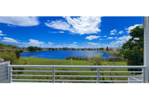 3445 Nw 44th St 204, Oakland Park