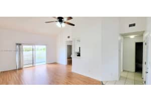 3445 Nw 44th St 204 Oakland Park, FL 33309 - MLS#A11987923