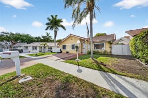 14446 Sw 96th Ter Miami, FL 33186 - MLS#A11987929