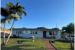 2600 Nw 205 Street, Miami Gardens