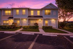 16635 Hemingway Dr, Weston