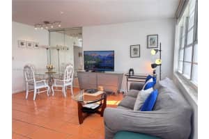 100 Lincoln Rd , Miami Beach, FL 33139 - MLS#A11987990