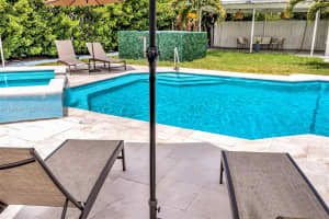 703 Ne 7th St 5 Hallandale Beach, FL 33009 - MLS#A11987991