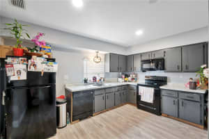 6320 Sherman St , Hollywood, FL 33024 - MLS#A11987996