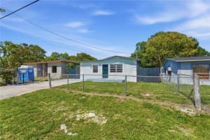 1017 Nw 8th St Hallandale Beach, FL 33009 - MLS#A11988007