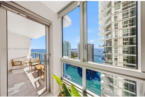 300 S Biscayne Blvd T-2806 Miami, FL 33131 - MLS#A11988035