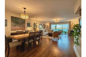 605 Ives Dairy Rd Apt 205-7, Miami, FL 33179, - MLS#A11988047