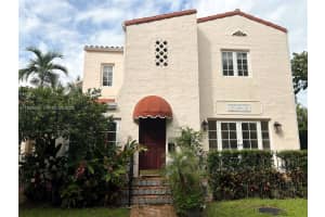 2504 Alhambra Cir 2504 Coral Gables, FL 33134 - MLS#A11988068