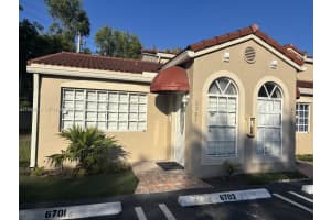 6701 Nw 166th Ter 101 Miami Lakes, FL 33014 - MLS#A11988072