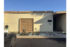 7020 Crown Gate Dr Miami Lakes, FL 33014 - MLS#A11988111