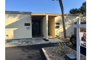 7020 Crown Gate Dr Miami Lakes, FL 33014 - MLS#A11988111