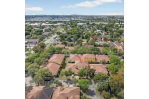 661 Nw 21st Ave Pompano Beach, FL 33069 - MLS#A11988144