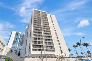 2625 Collins Ave , Miami Beach, FL 33140 - MLS#A11988150