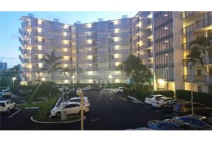 3475 N Country Club Dr 202 Aventura, FL 33180 - MLS#A11988159