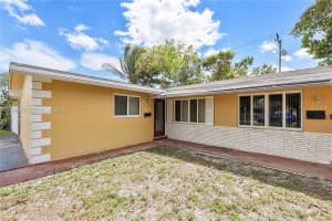 5320 Nw 15th Ct A Lauderhill, FL 33313 - MLS#A11988225