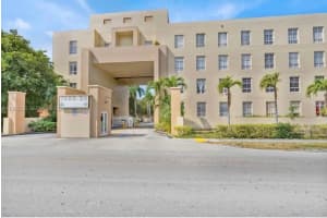 7420 W 20th Ave 243, Hialeah