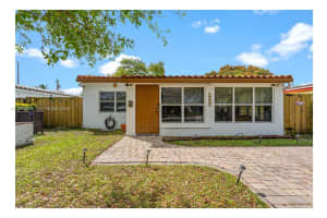 1482 Ne 175th St North Miami Beach, FL 33162 - MLS#A11988285