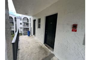 3300 Spanish Moss Ter 301, Lauderhill