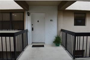 461 Ives Dairy Rd , Miami, FL 33179 - MLS#A11988336