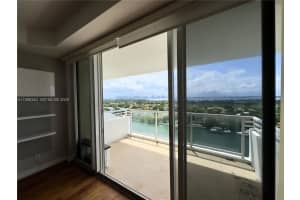 5600 Collins Ave 17g, Miami Beach