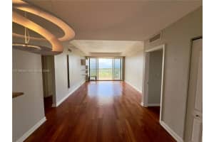 5600 Collins Ave APT 17G, Miami Beach, FL 33140, - MLS#A11988340