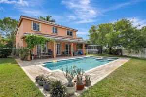 1653 Winterberry Ln Weston, FL 33327 - MLS#A11988343