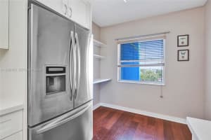 4001 Hillcrest Dr , Hollywood, FL 33021 - MLS#A11988355