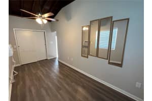 1001 S 22nd Ct East Rear Hollywood, FL 33020 - MLS#A11988377