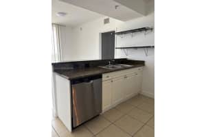 1 Glen Royal Pkwy 913 Miami, FL 33125 - MLS#A11988404