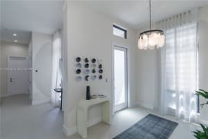 8115 Nw 48th Ter Doral, FL 33166 - MLS#A11988420