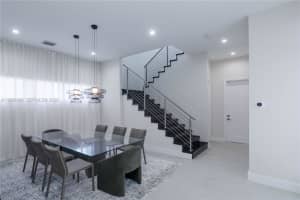 8115 Nw 48th Ter Doral, FL 33166 - MLS#A11988420