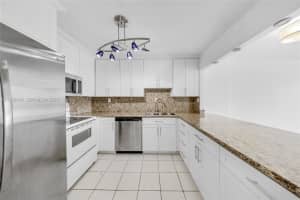 6900 Bay Dr APT 7E, Miami Beach, FL 33141, - MLS#A11988445