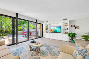7018 53rd Ln , Miami, FL 33155 - MLS#A11988456