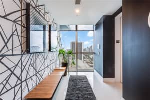1100 Biscayne Blvd 2708, Miami