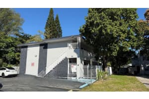 42 Sw 14th St 103, Dania Beach
