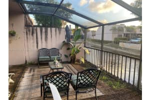 1172 Nw 122nd Ter, Pembroke Pines