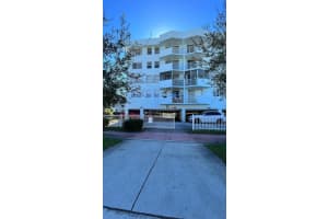 1990 Marseille Dr 402, Miami Beach