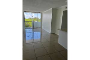 1990 Marseille Dr 402 Miami Beach, FL 33141 - MLS#A11988502