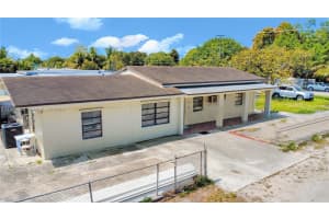 2900 NW 95th St, Miami, FL 33147, - MLS#A11988544