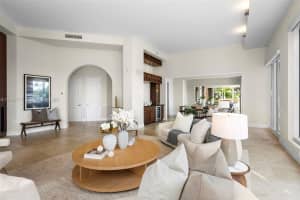 10 Edgewater Dr Lanai South Coral Gables, FL 33133 - MLS#A11988577