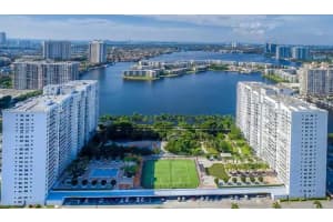 2801 183rd St , Aventura, FL 33160 - MLS#A11988579