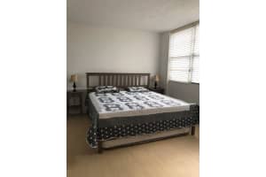 825 Brickell Bay Dr , Miami, FL 33131 - MLS#A11988614