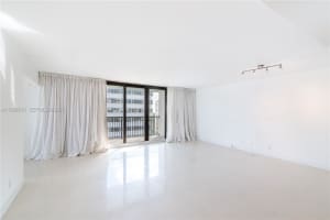 1800 Collins Ave APT 8C, Miami Beach, FL 33139, - MLS#A11988616