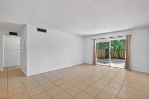 6904 Kendall Dr , Pinecrest, FL 33156 - MLS#A11988666