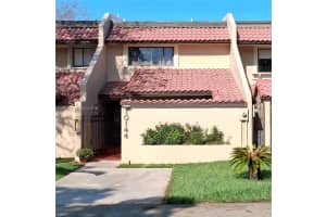 10144 Costa Del Sol Blvd, Doral