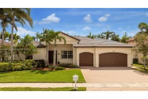 15966 Sw 3rd St, Pembroke Pines