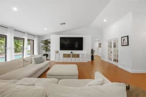 395 NW 89th Ln, Coral Springs, FL 33071, Sold 06/16/26