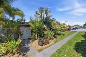 5644 Eagle Lake Dr Palm Beach Gardens, FL 33418 - MLS#A11988727